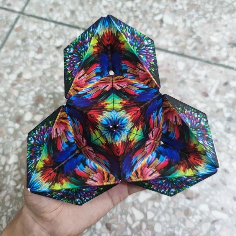 đ„FörĂ€nderlig magnetisk magisk kub