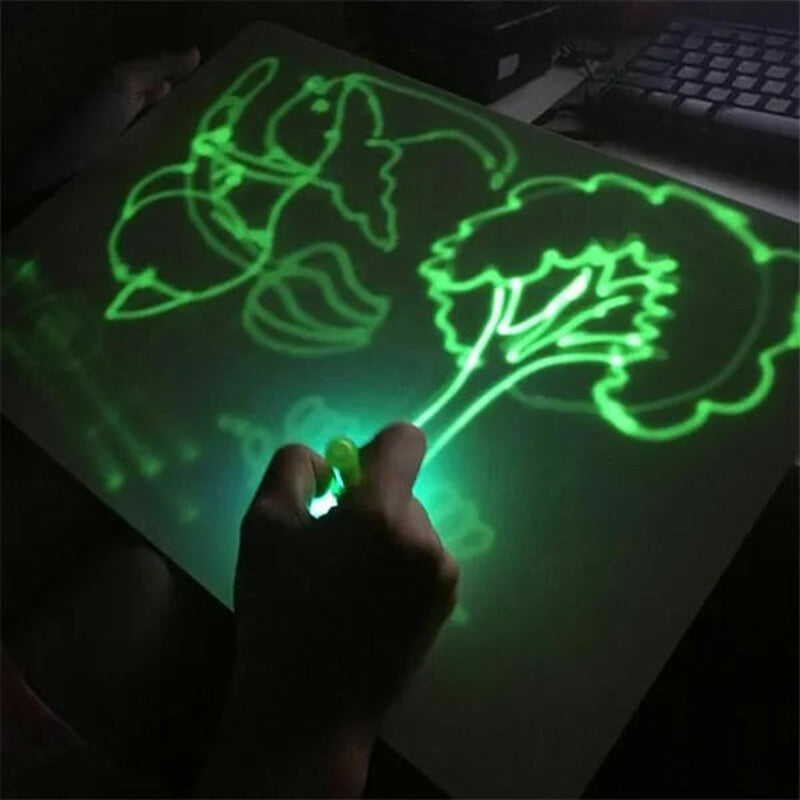 Magisk LED-ljusritplatta - frigör barnens kreativitet!☀