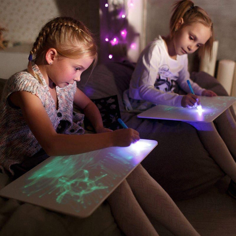 Magisk LED-ljusritplatta - frigör barnens kreativitet!☀