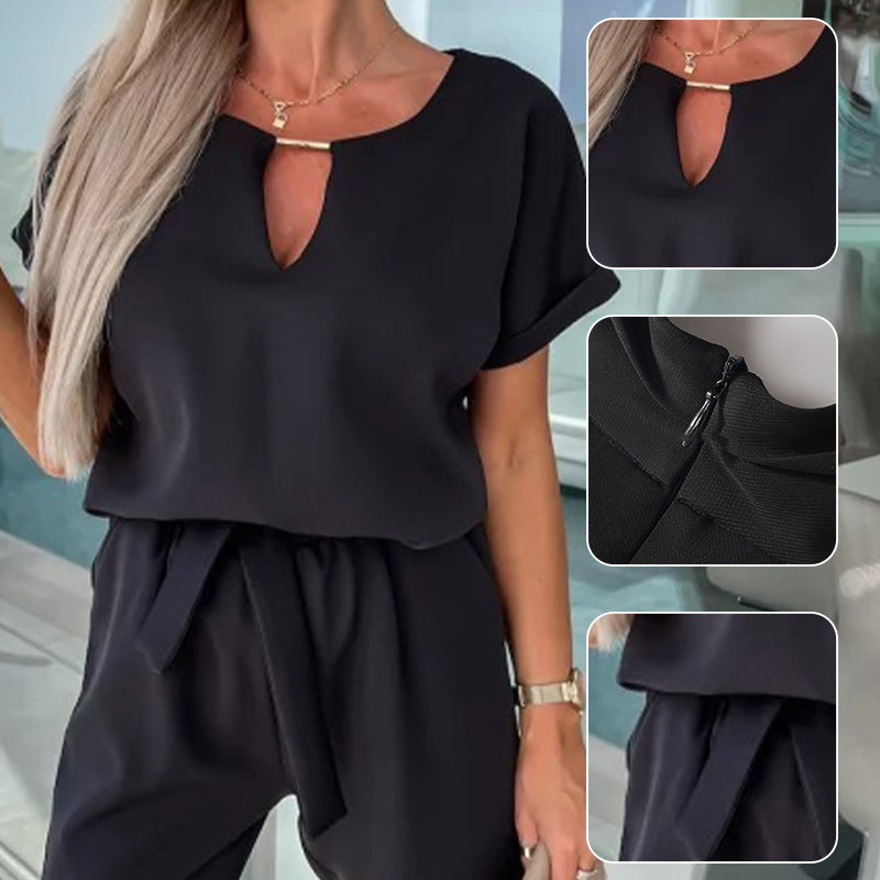 Trendig kortärmad V-neckad jumpsuit med knytband i midjan för kvinnor