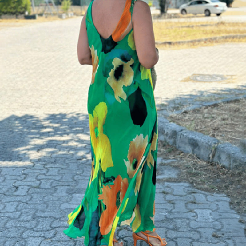 Elegant mjuk ärmlös blommig klänning