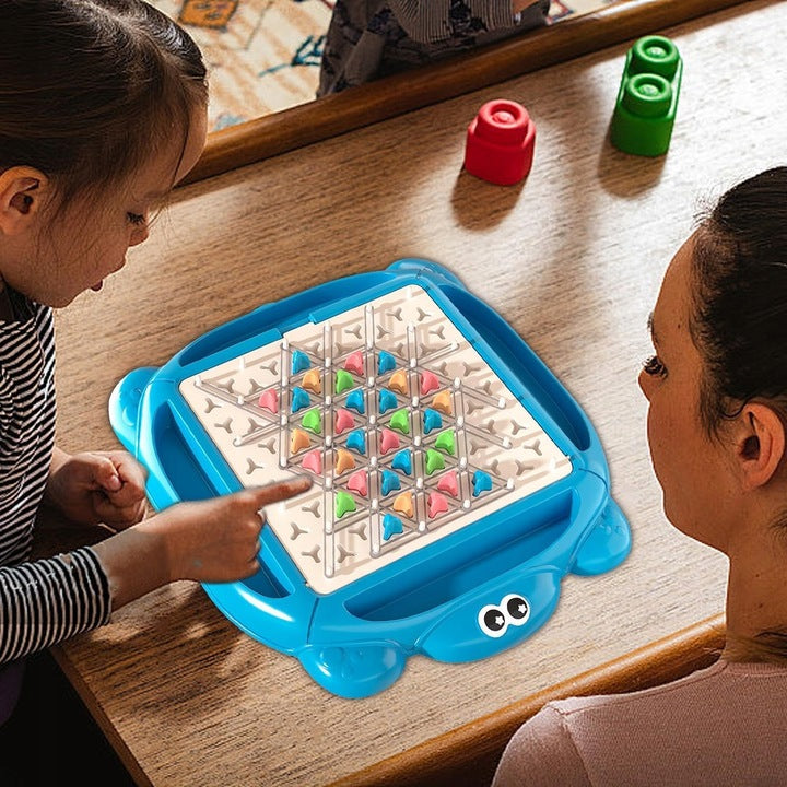đ„Schackspel med kedjetriangelđ