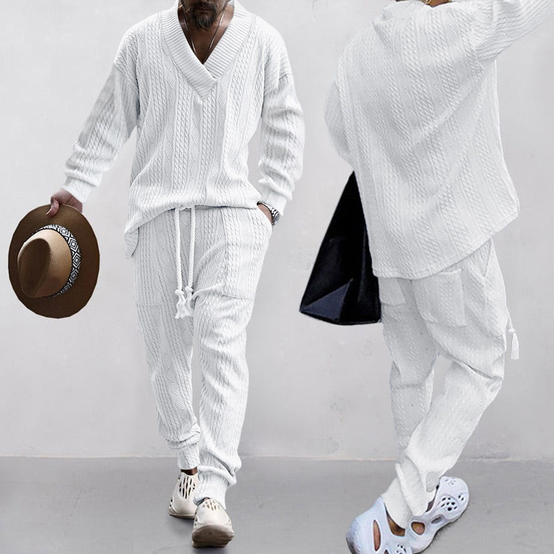 💥 Anländer idag med fri frakt💥 2-delat herrset bestående av en baggy sweatshirt med V-ringning och joggingbyxor