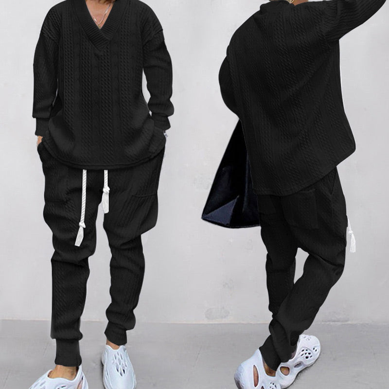 💥 Anländer idag med fri frakt💥 2-delat herrset bestående av en baggy sweatshirt med V-ringning och joggingbyxor