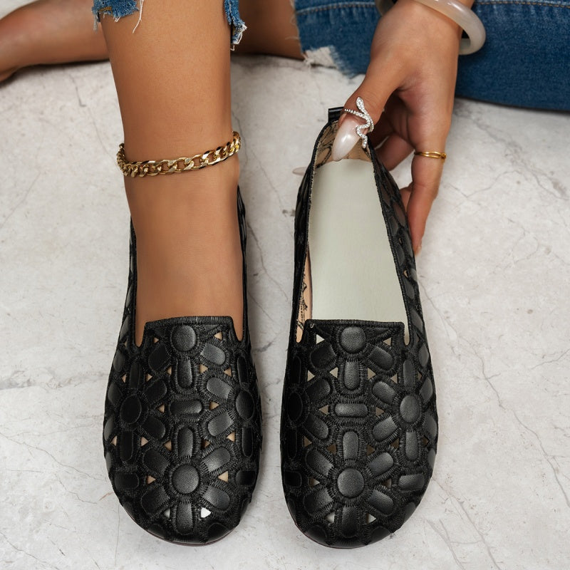 Platta andningsaktiva slip-on-loafers för kvinnor