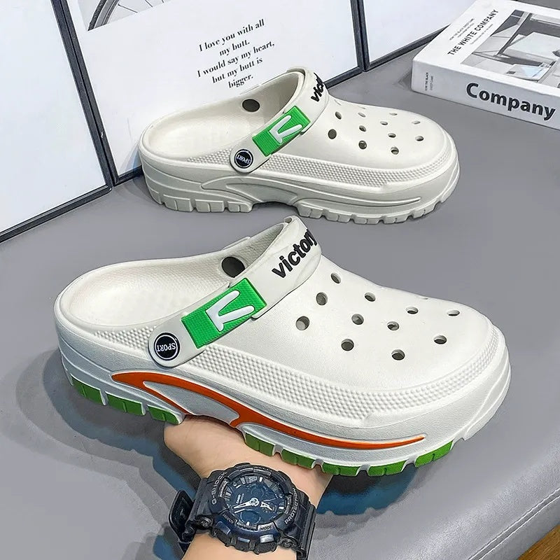 Andningsaktiva slip-on-sandaler för män