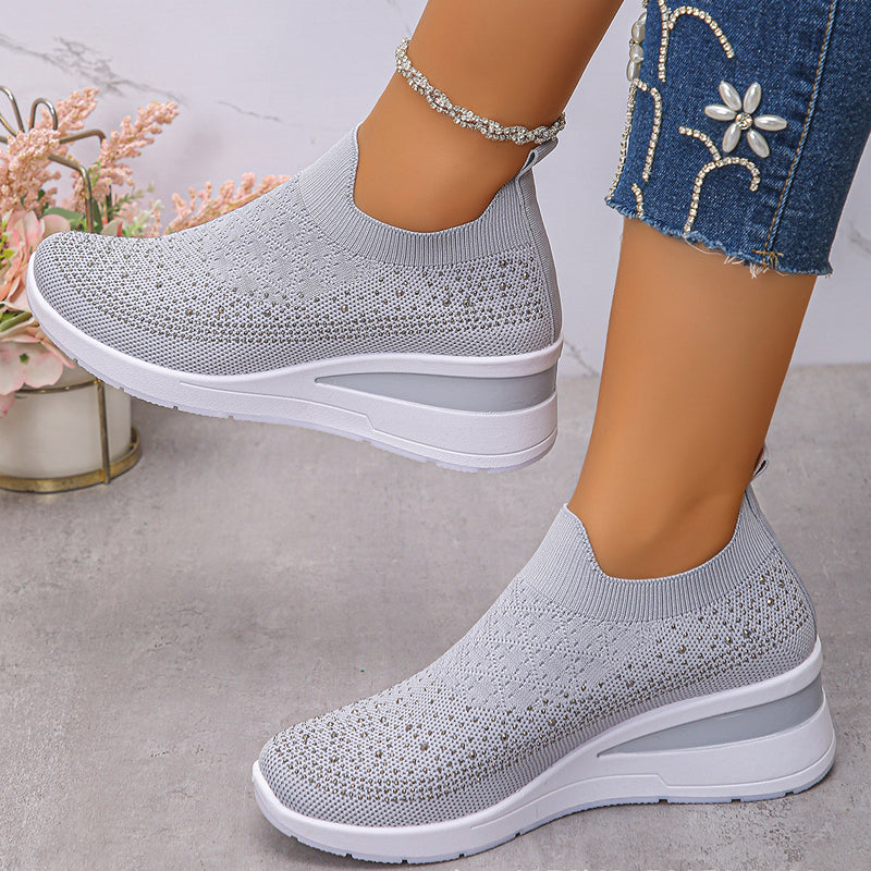 Slip-On Wedge Sneakers i mesh med strass för kvinnor
