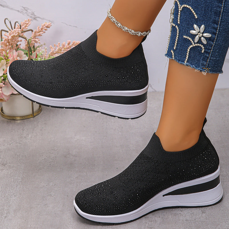 Slip-On Wedge Sneakers i mesh med strass för kvinnor