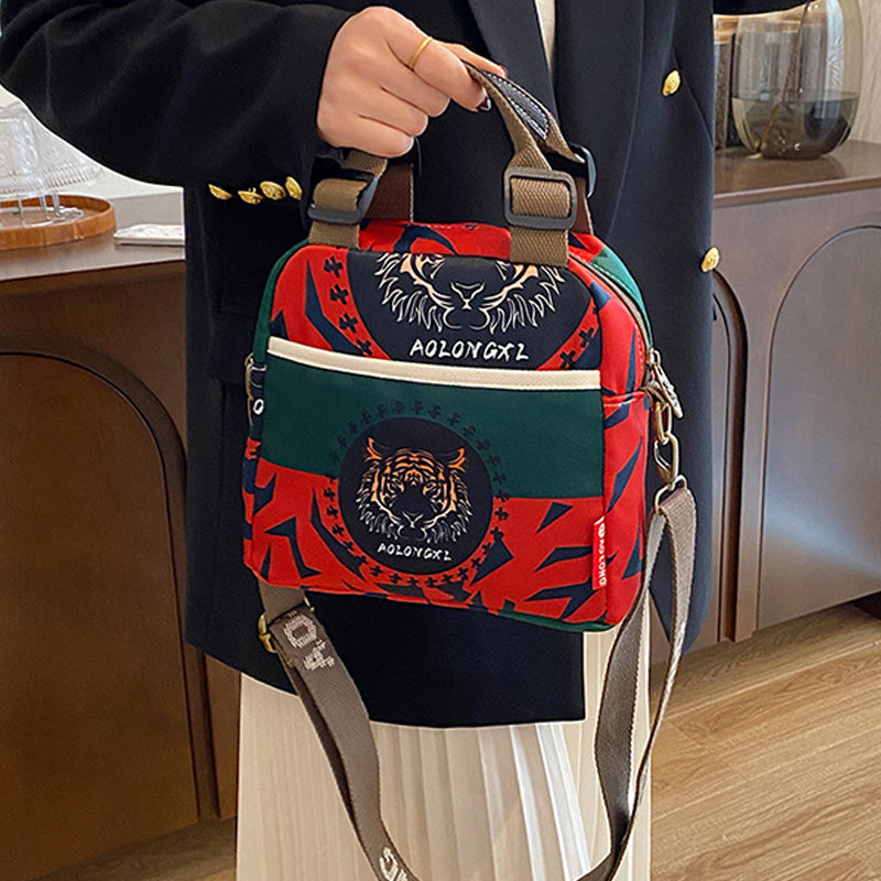 Mångsidig crossbody-väska med stor kapacitet