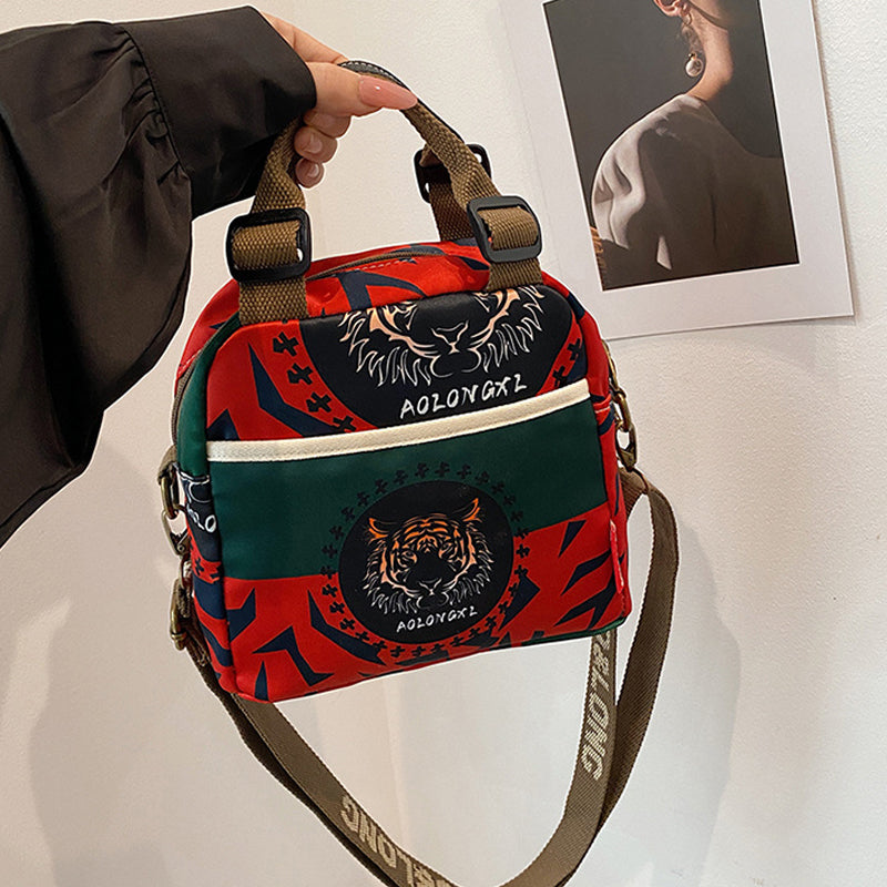 Mångsidig crossbody-väska med stor kapacitet