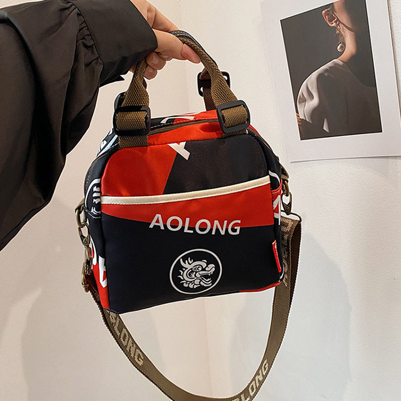 Mångsidig crossbody-väska med stor kapacitet