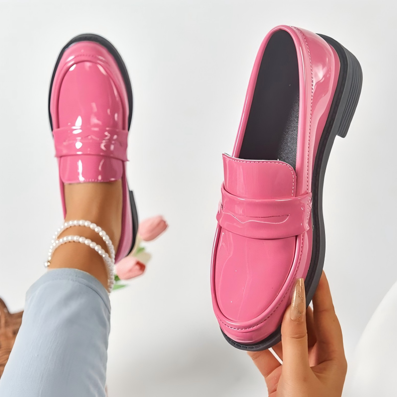 Klassiska slip-on-loafers för damer