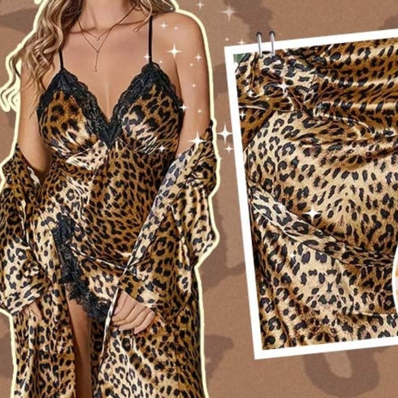 đ„Sexigt set med leopardmönstrad morgonrock och nattlinneđ