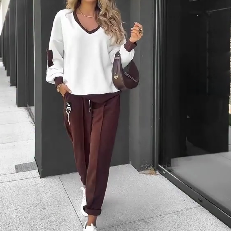 đ„SĂ€songsreađ„Set med huvtröja och joggingbyxor i fĂ€rgblock