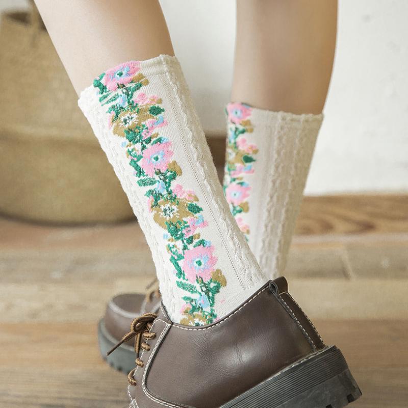 (5 par)Strumpor med broderad blommig vintage
