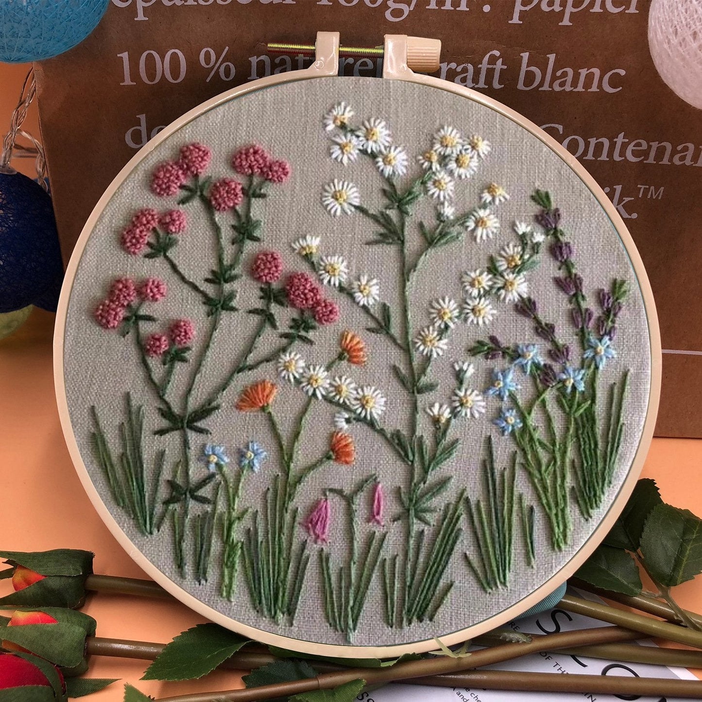49% RABATT - Perfekt gåva - Broderiram med blommor för nybörjare