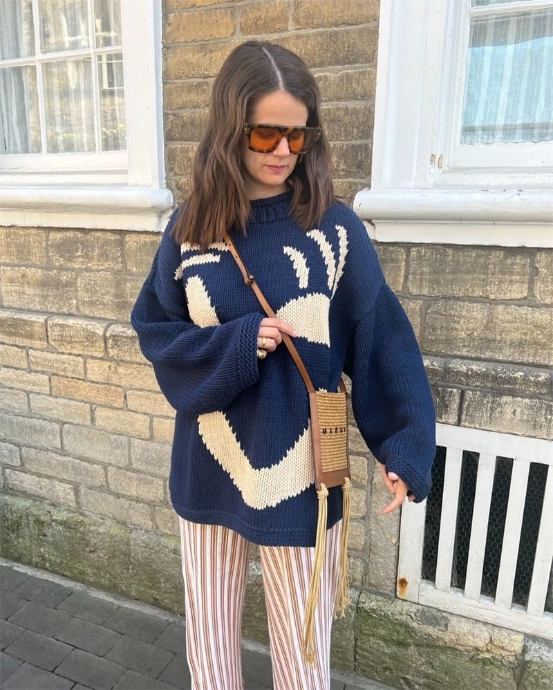 đ„Happy Sunday Feel Good Stickade Tröjor