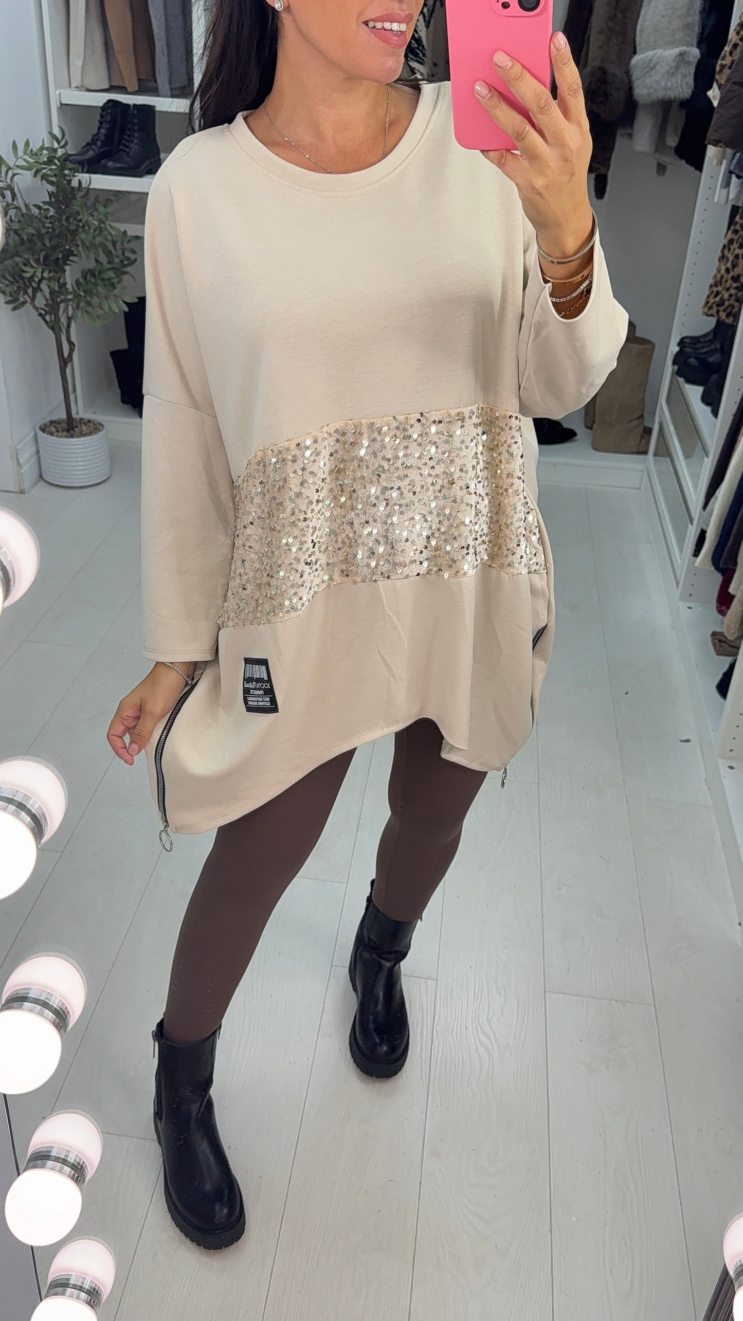 Romina Set med löst sittande sweatshirt med paljettpanel