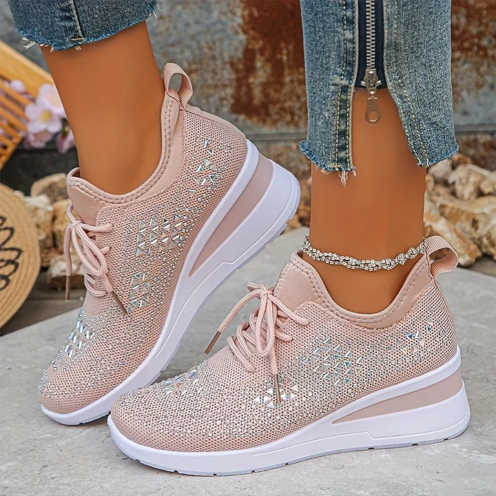 🔥Sista dagen-kampanj 50 % RABATT – Casual dammode, andningsbara korrigering sneakers med strassdekoration