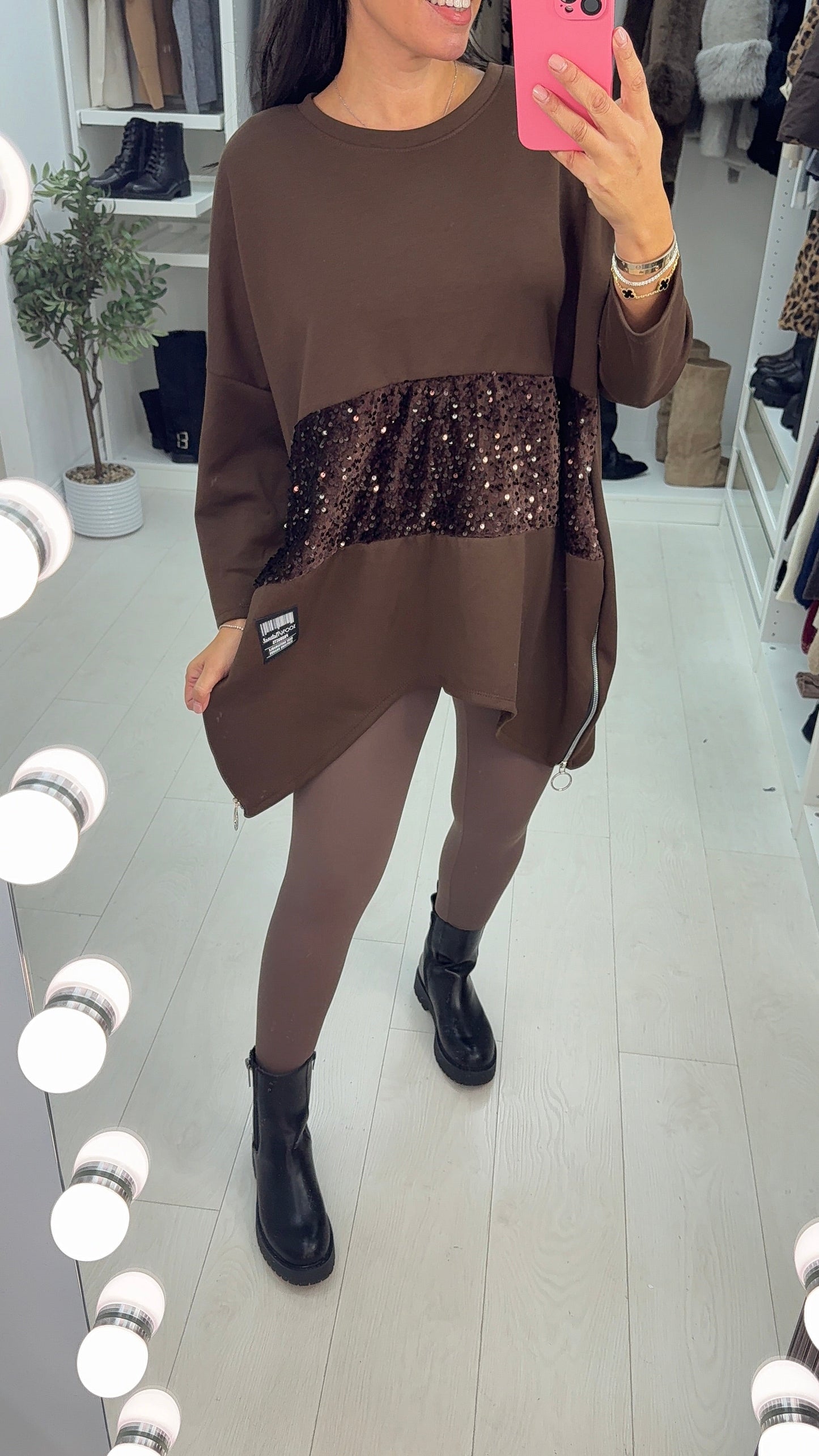 Romina Set med löst sittande sweatshirt med paljettpanel