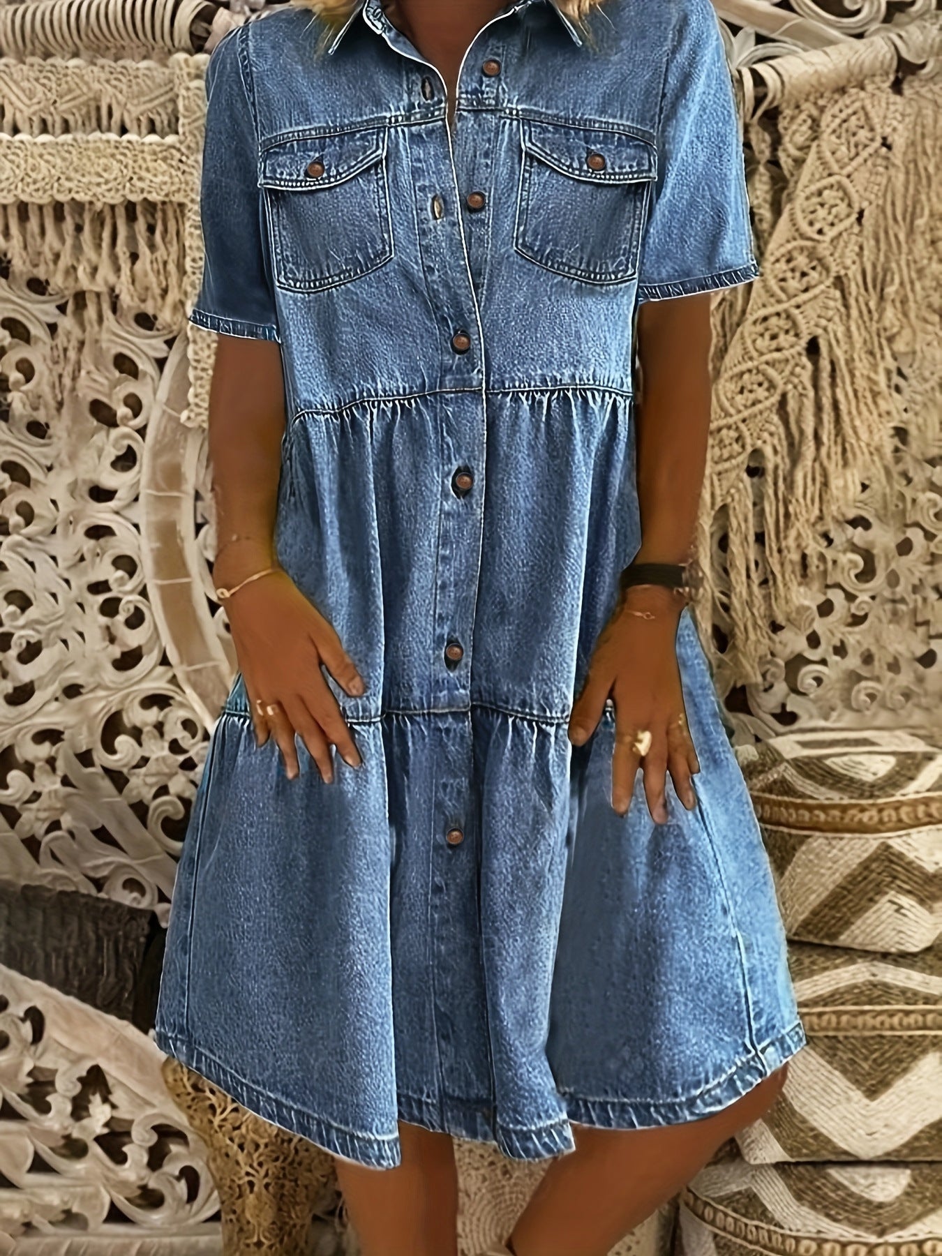 Elegant sommarklänning i denim för damer