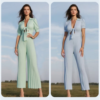 V-ringad plisserad jumpsuit i enfärgad modell för kvinnor 💛💛