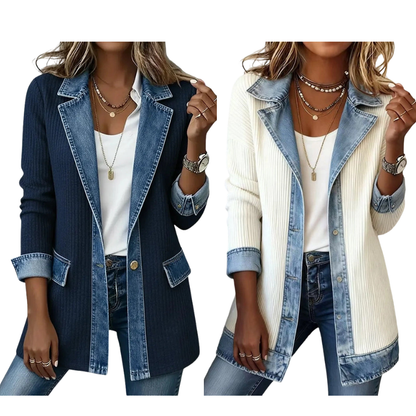 Damens elegant ribbstickad kappa med jeansdetaljer