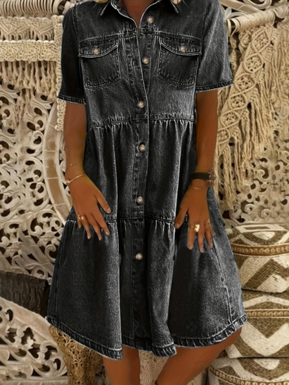 Elegant sommarklänning i denim för damer