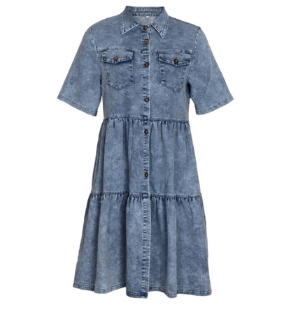 Elegant sommarklänning i denim för damer