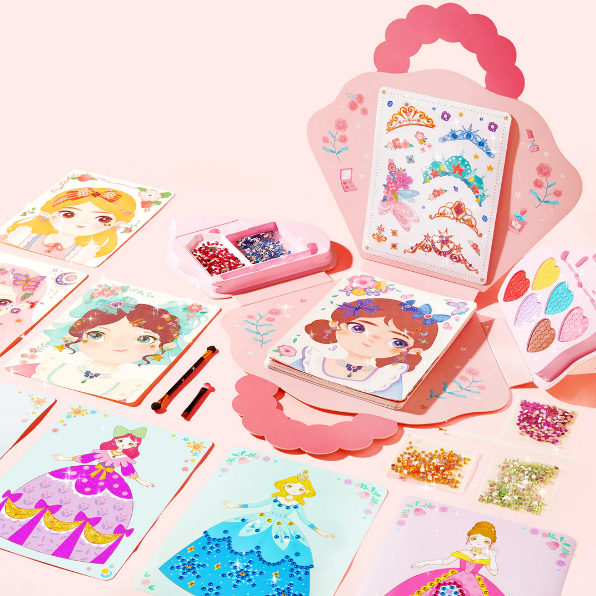 👑 SISTA DAGEN 50% RABATT! ✨ Fantasy 3-i-1 Prinsesspelset - Inkluderar Kronor, Trollspön & Smink för Oförglömlig Rollspelslek 🧚‍♀️✨