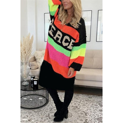 Nu kan du njuta av 50% rabatt🔥Color Block V-Neck Letter Print Sweater Dress