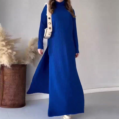 Turtleneck med slits i sidan, stickad tröja och vida byxor, tvådelat set