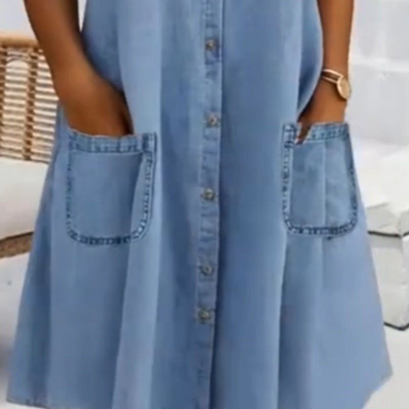 👗🌸 Elegant denimklänning med spetskant och fickor