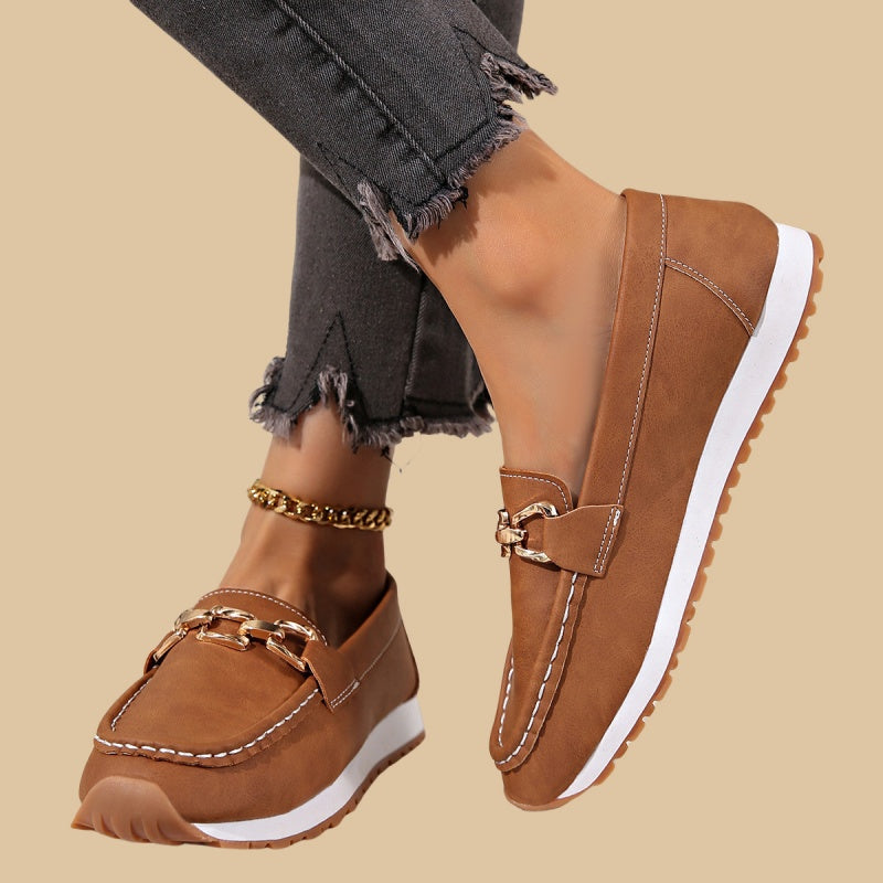 Elegant enfärgad dammodell med tjock sula Loafers