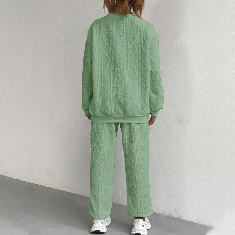 Bästsäljare🔥 🧵 Kabelstickat set med tröja och byxor