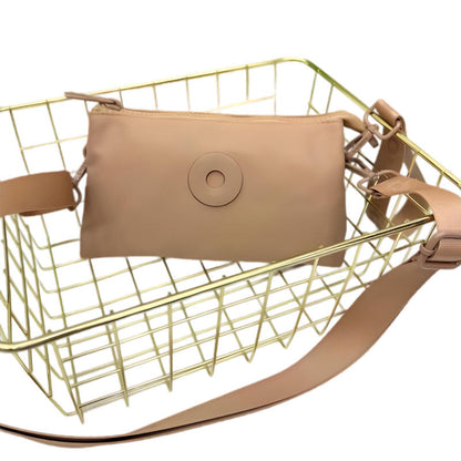 Modig zip-crossbody-väska