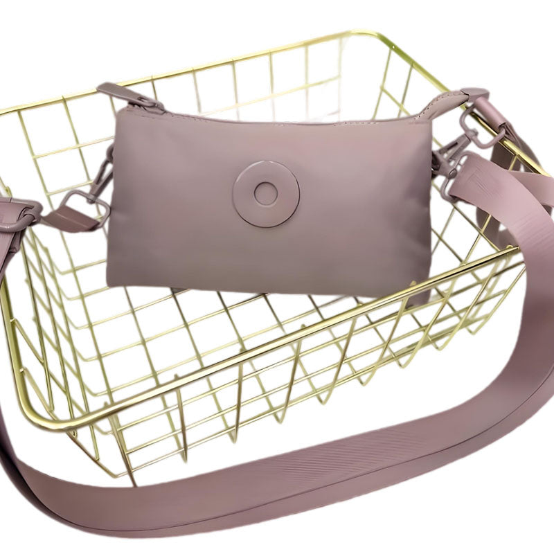 Modig zip-crossbody-väska
