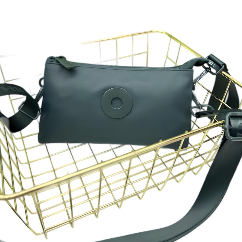 Modig zip-crossbody-väska