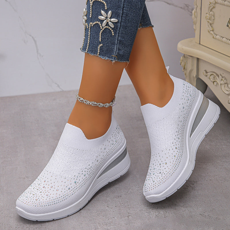 Slip-On Wedge Sneakers i mesh med strass för kvinnor