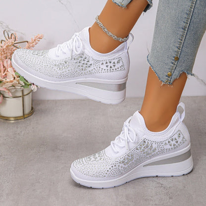 🔥Sista dagen-kampanj 50 % RABATT – Casual dammode, andningsbara korrigering sneakers med strassdekoration