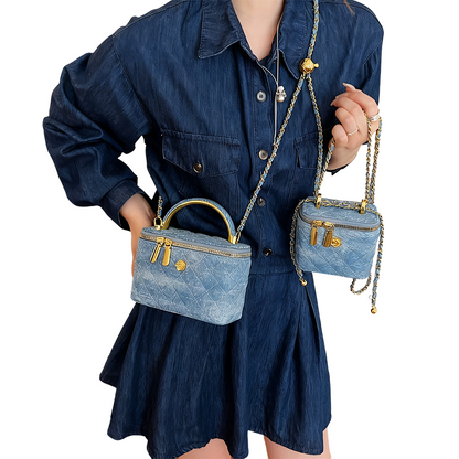 Quiltad crossbody-väska i denim med strass för kvinnor