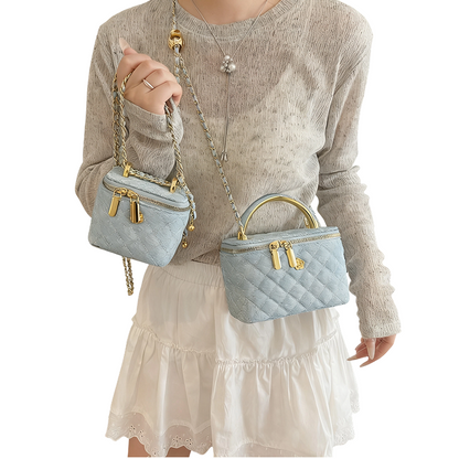 Quiltad crossbody-väska i denim med strass för kvinnor