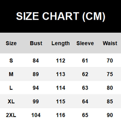 Långärmad klänning med krage, rynkad och slits