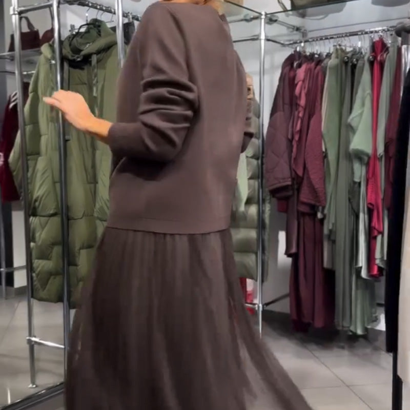 Elegant stickad klänning med tyll i damstorlek