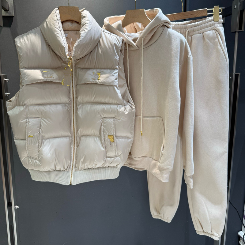 3-delat set med dunväst, huvtröja och joggingbyxor för damer