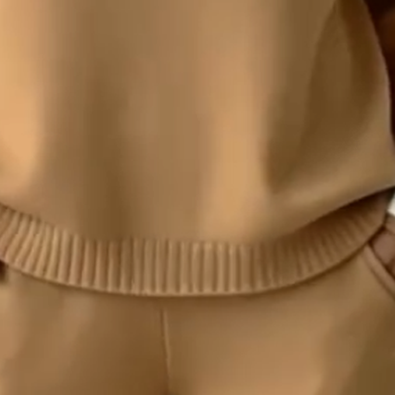 2-delat loungeset för damer: tröja och byxor