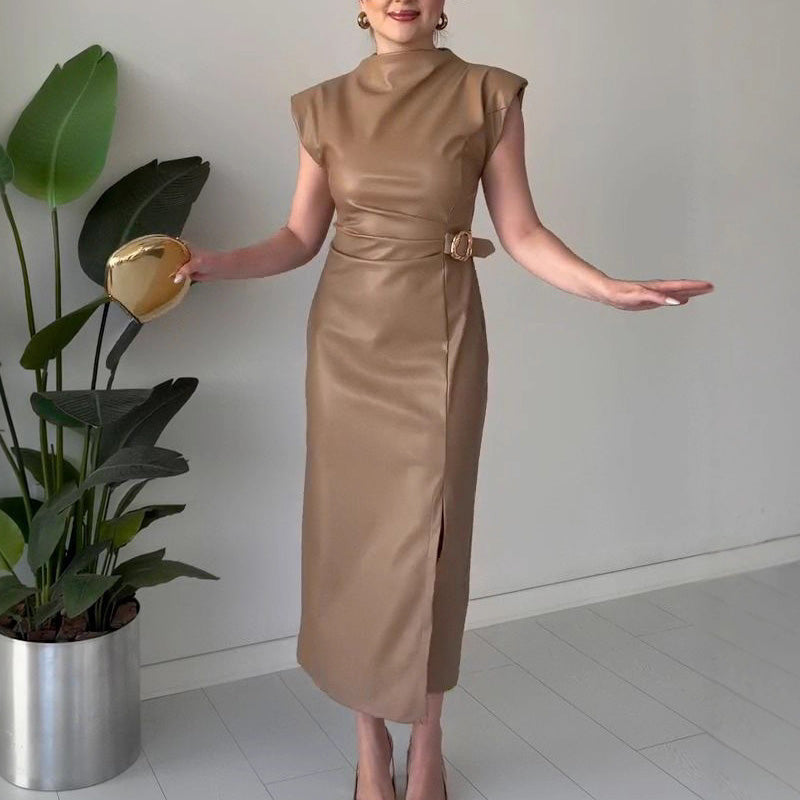 ⏳50 % RABATT NU! 👗💕Damklänning i rufsat konstläder, midilång🔥