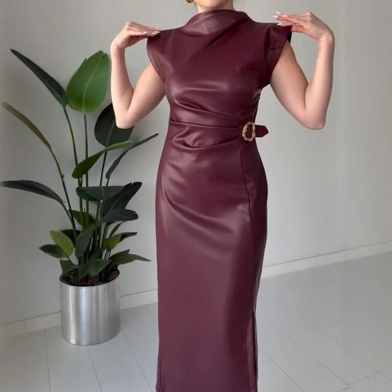 ⏳50 % RABATT NU! 👗💕Damklänning i rufsat konstläder, midilång🔥
