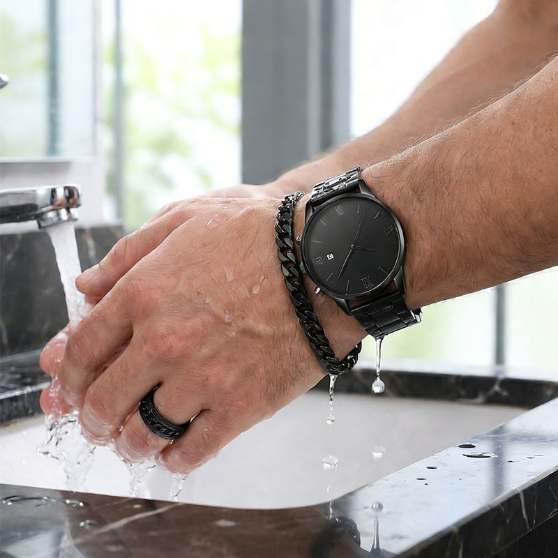 🎉💰 50 % rabatt ⚡ Minimalistisk herrklocka med datumvisning – Helt i svart rostfritt stål, romerska siffror på urtavlan och urmakarprecision! ⌚🖤