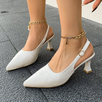 Eleganta spetsiga slingback-skor med låg klack
